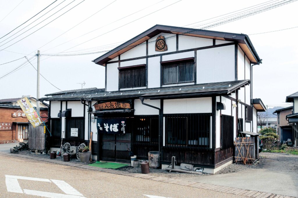 道の駅「たくみの里」八兵衛の外観