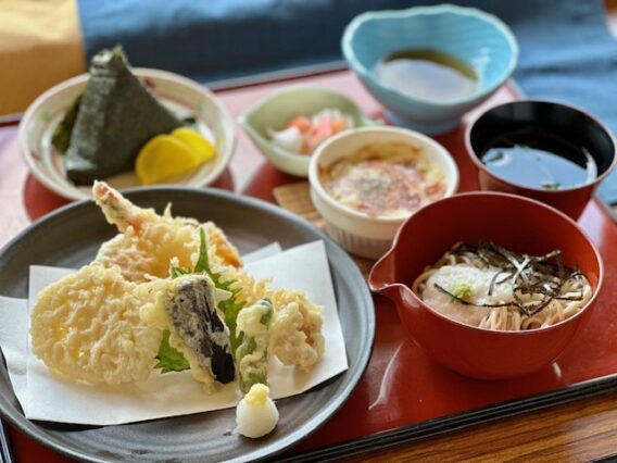 道の駅　豊平どんぐり村のそば里御膳