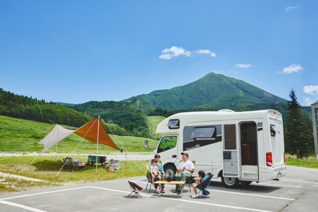 ネコマ マウンテン RV＆キャンプサイトの駐車場