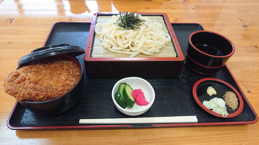 道の駅両神温泉薬師の湯お食事処のうどん