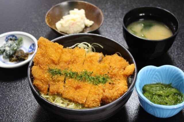 道の駅朝日食道のカツ丼