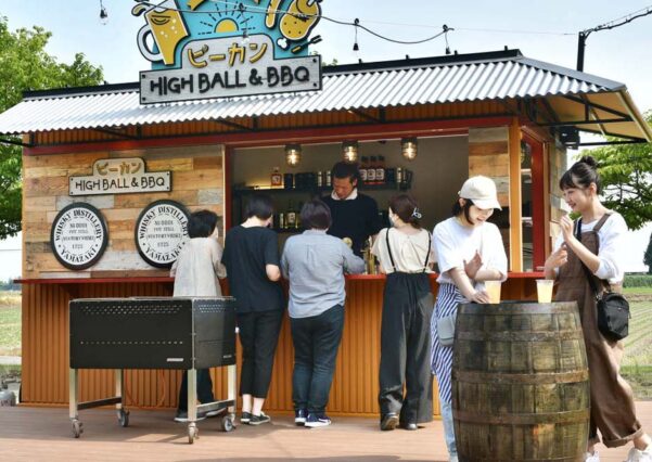 ピーカンHIGHBALL&BBQの外観