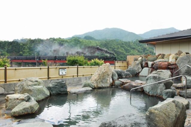 川根温泉ふれあいの泉の露天風呂
