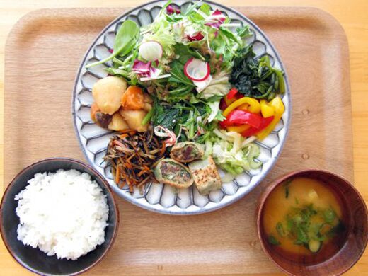 ファームサーカス食堂の季節の農家ごはん