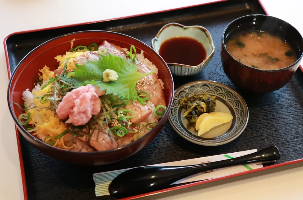 お食事処 くうちくりの本マグロ丼