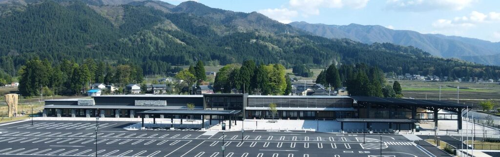 道の駅　越前おおの荒島の郷の外観