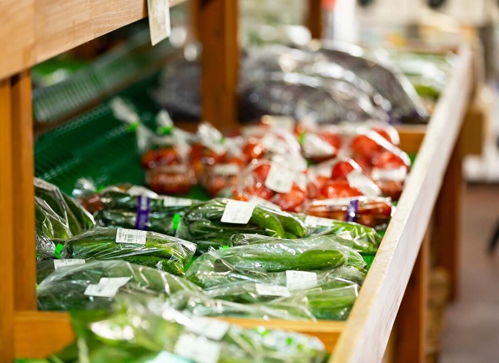 道の駅 瑞穂の里・さらびきの野菜売り場
