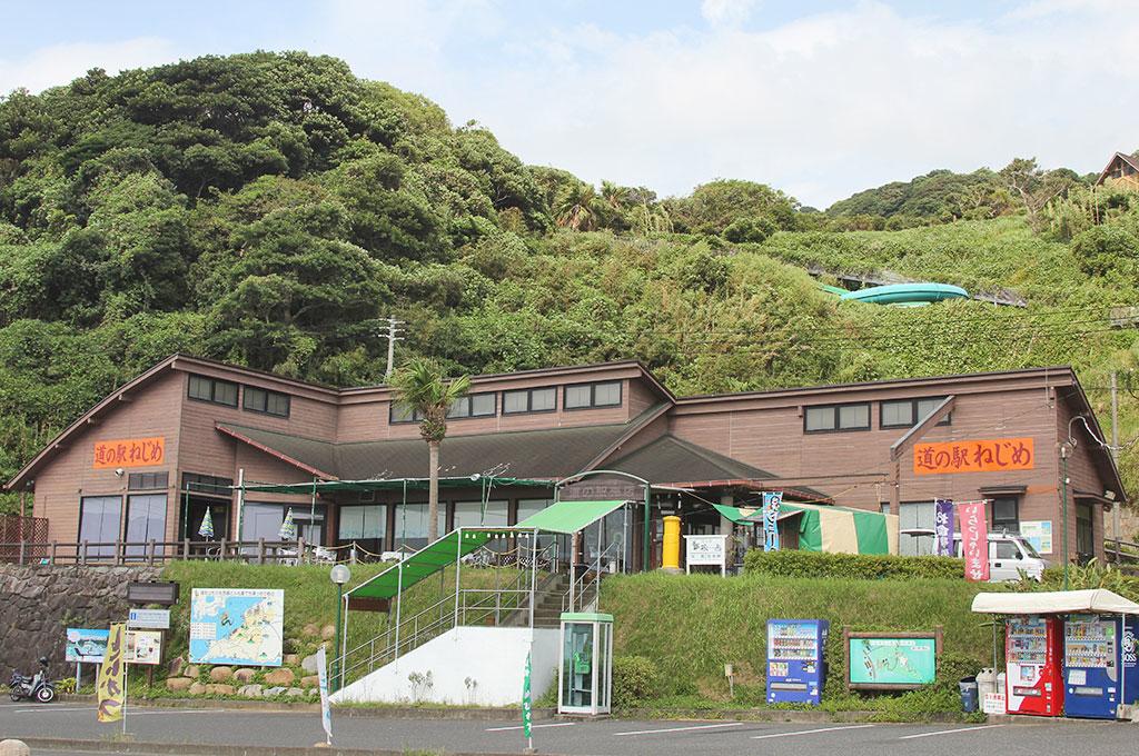 道の駅「根占」の外観