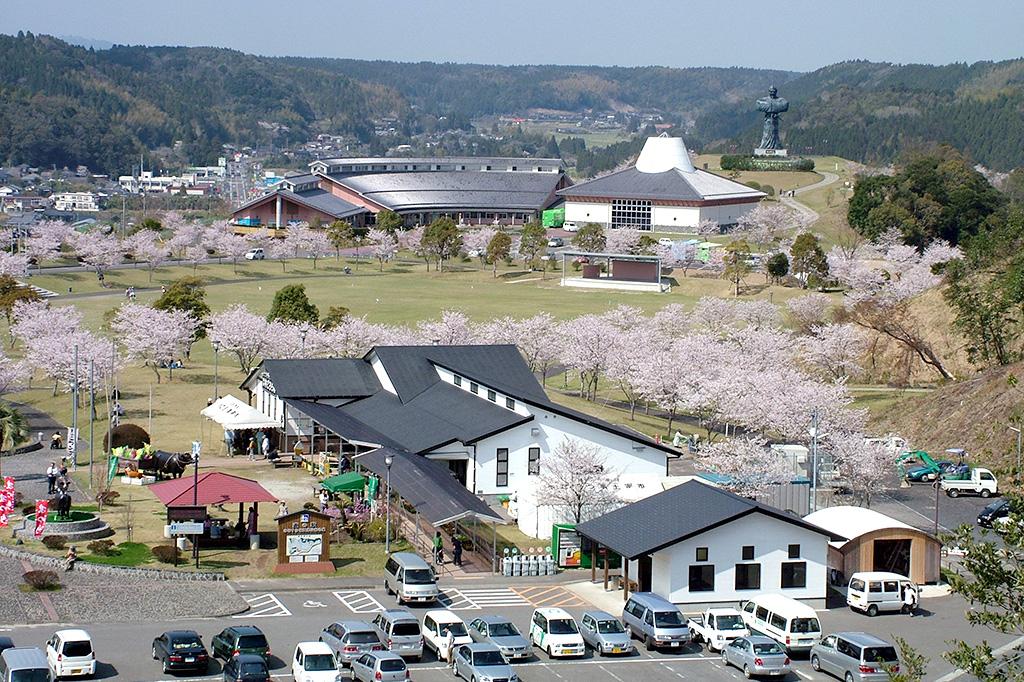 道の駅「おおすみ弥五郎伝説の里」の外観