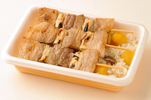 ハセガワストアのやきとり弁当